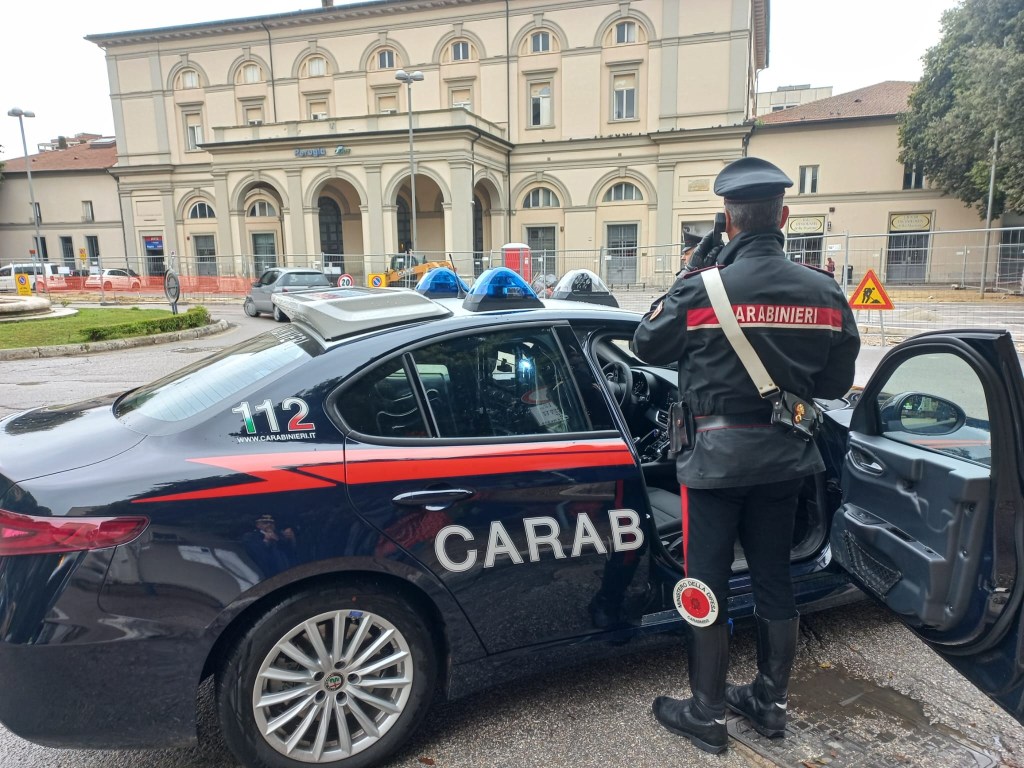 carabinieri ladro