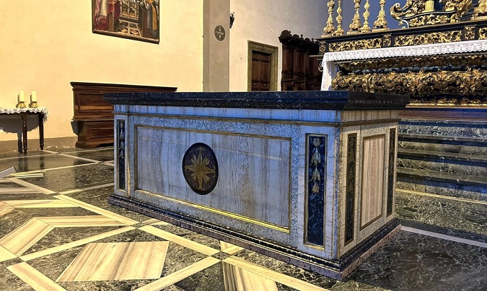 altare san pietro