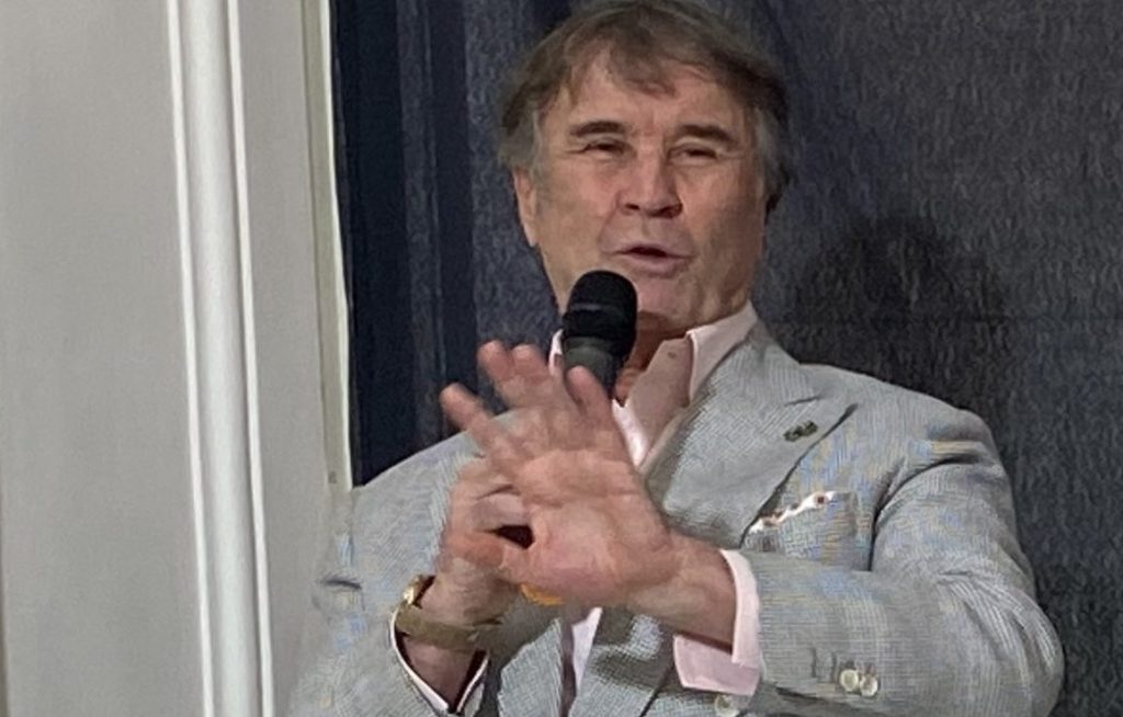 “Violate sanzioni alla Russia”, crollo in Borsa (-17,28%) del titolo Cucinelli