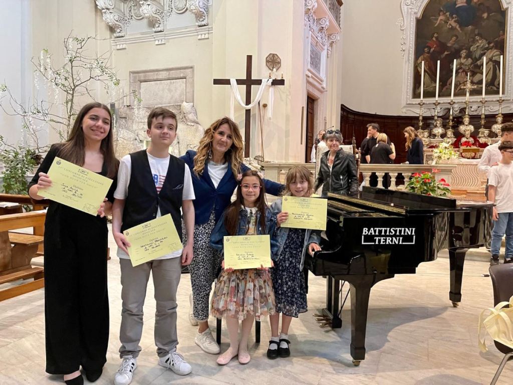 “Una nota per Amica”, trionfo della scuola di musica comunale di Bastia