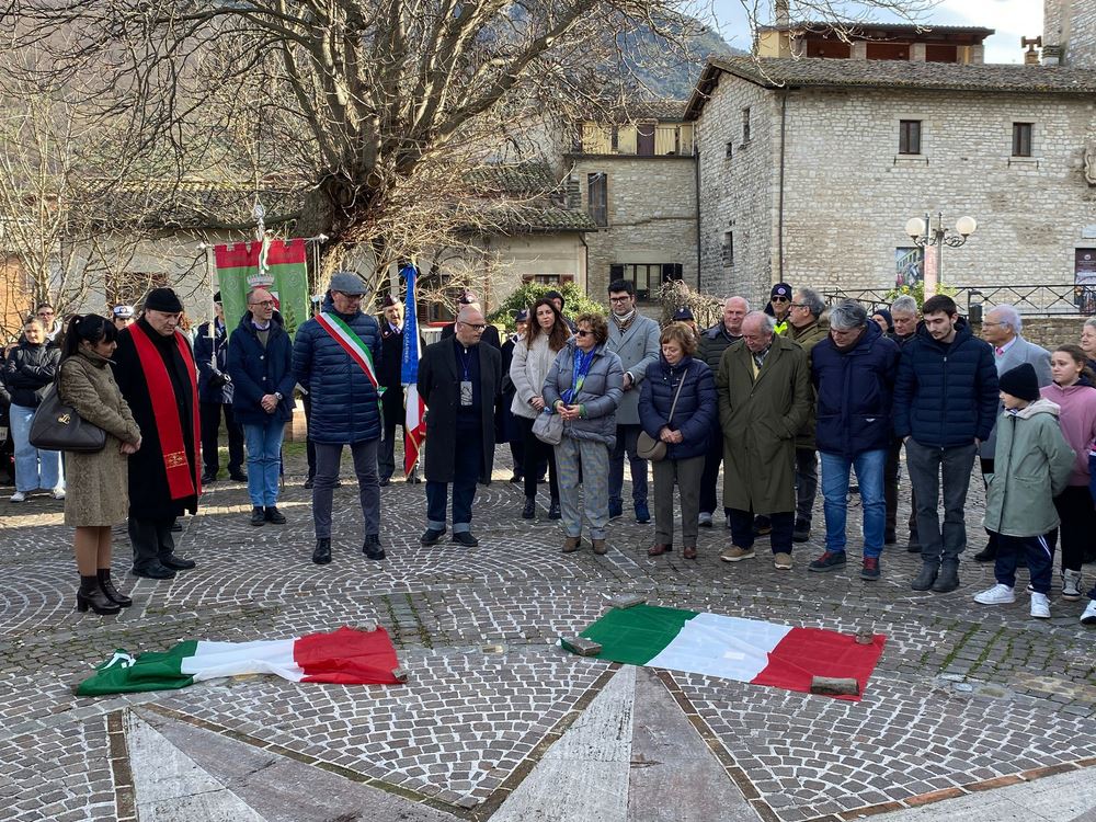 Giornata della memoria, a Gualdo Tadino pietre d’inciampo per ricordare due gualdesi