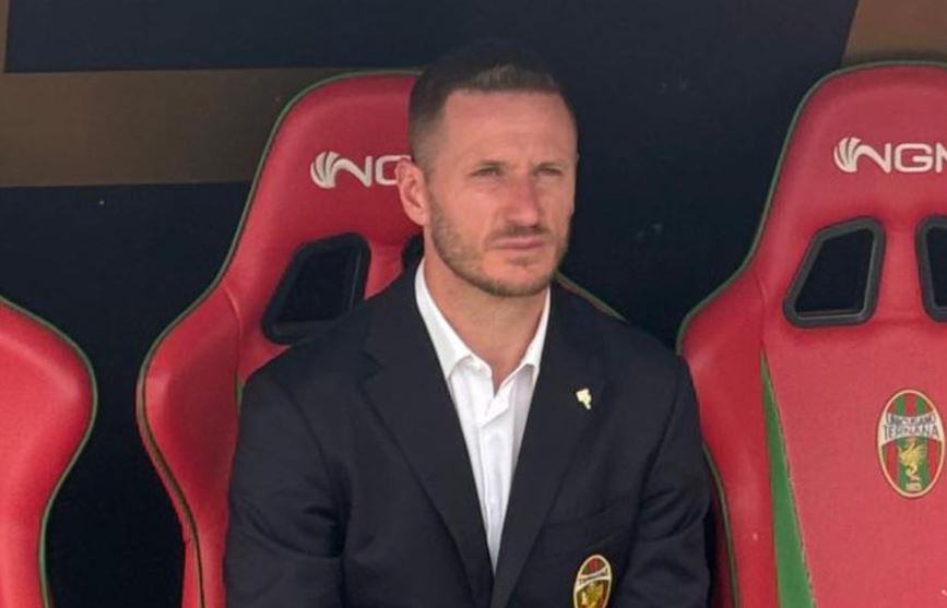 Clamoroso, la Ternana esonera Abate: Fere a Liverani