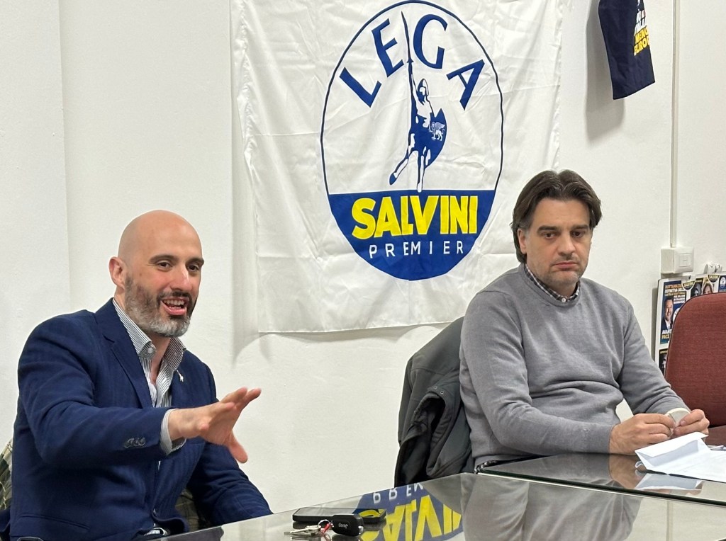 Vandalizzata la sede della Lega, denuncia ai carabinieri