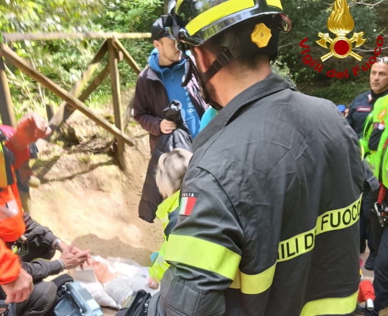 Turista si sente male alla grotta degli Innamorati, trasferita in ospedale