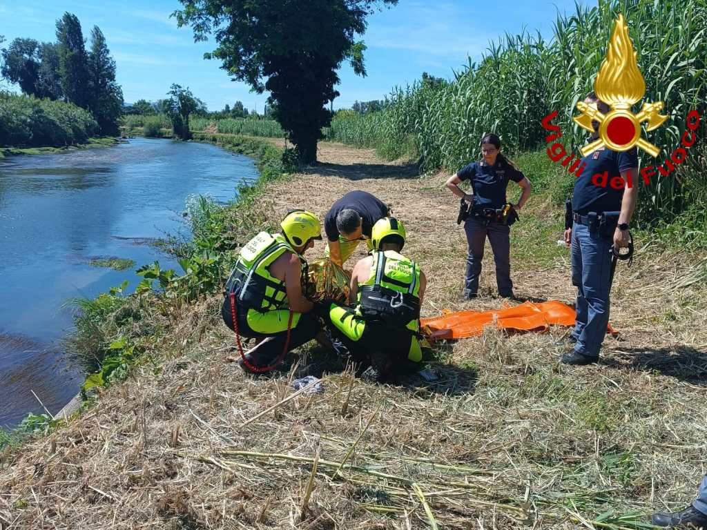 Cade nel fiume Nera, 50enne salvato dai vigili del fuoco