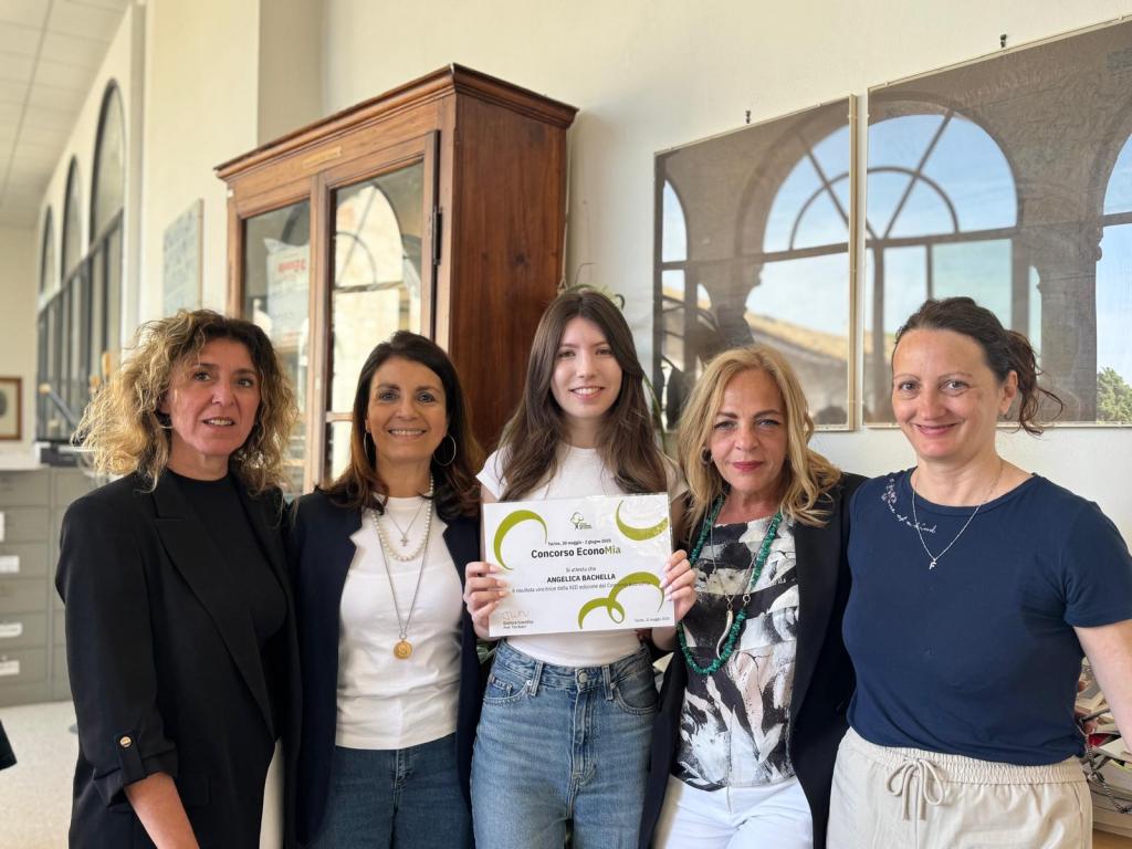  Il liceo Properzio ancora vincitore al concorso nazionale EconoMia con Angelica Bachella