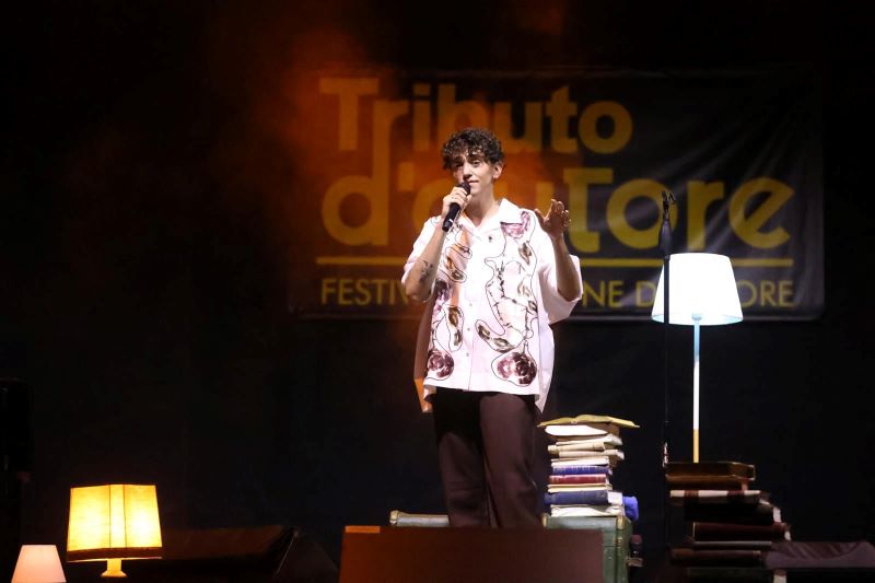 Michele Bravi incanta Terni | Omaggi per Dalla e Cremonini