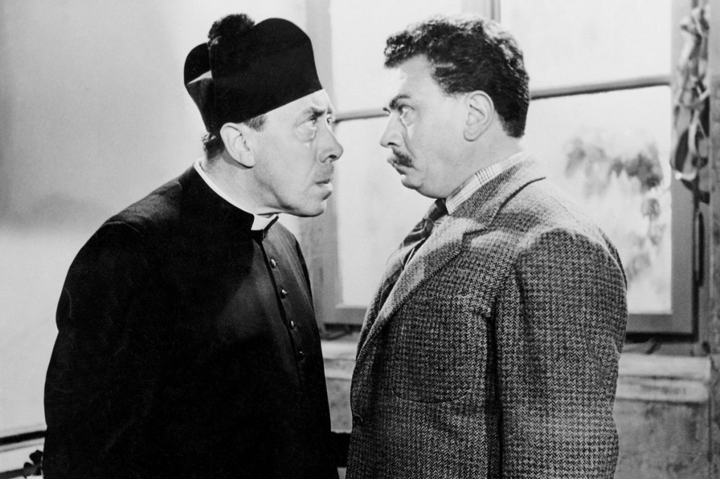 Don Camillo e Peppone in salsa ternana | Il prete caccia ‘i comunisti’ dalla stanza della chiesa