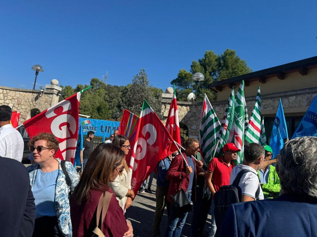 Enel, presidio dei sindacati: “No alla chiusura del posto  di teleconduzione”