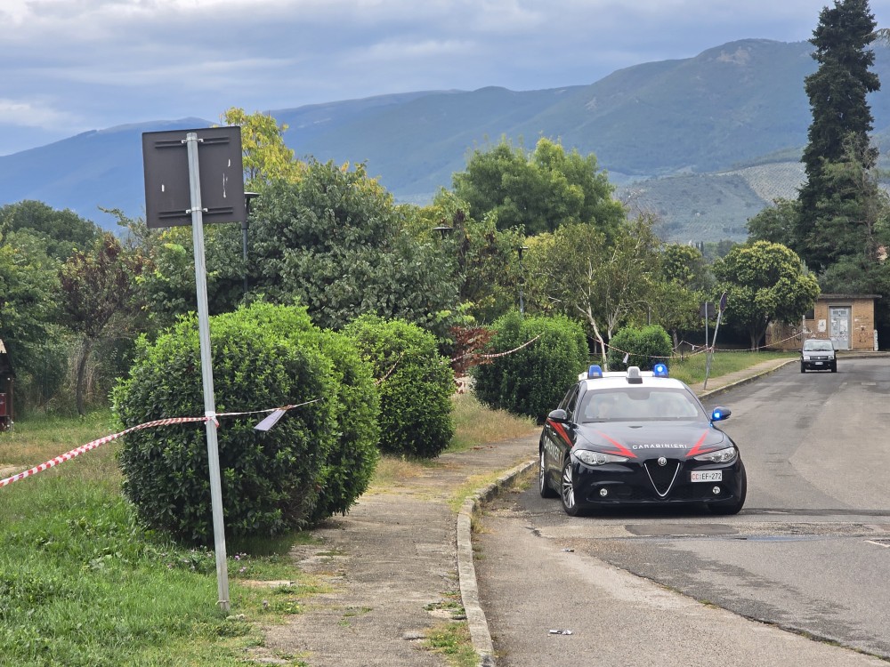 Cadavere trovato a Spoleto, sospesa raccolta rifiuti nel rione Casette