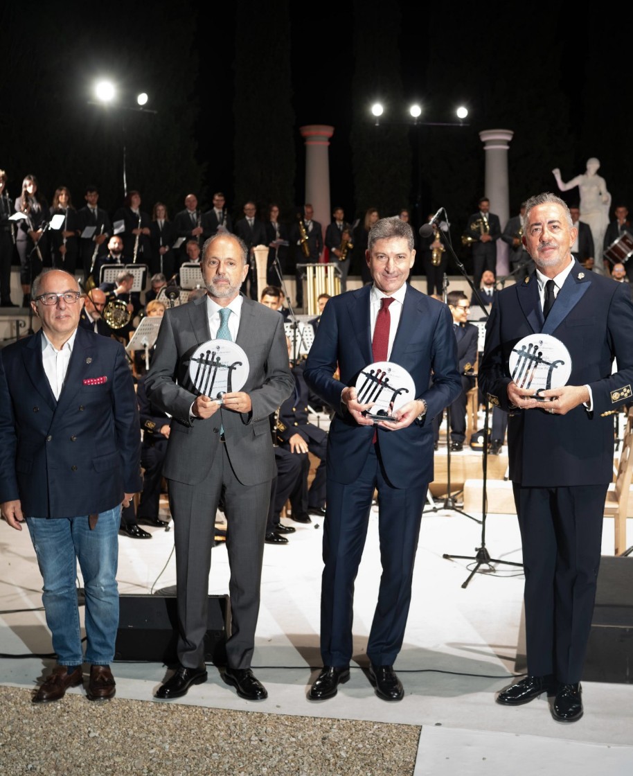 Solomeo, successo per il concerto della banda della polizia