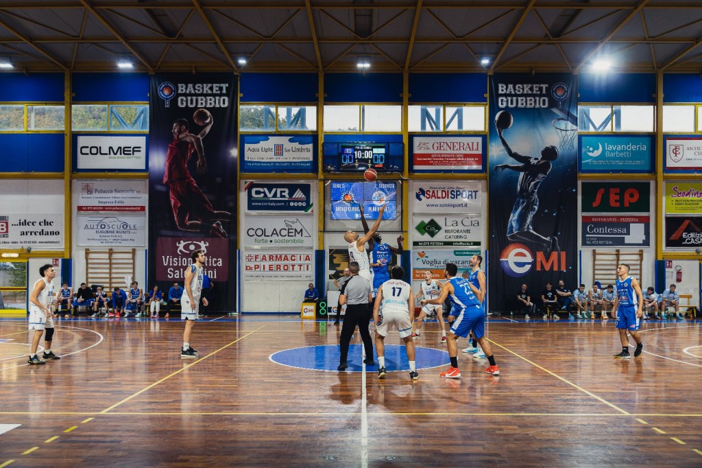 EMI Basket Gubbio, buona la seconda.  Alla Polivalente gli eugubini vincono su Alba Basket 62 a 52
