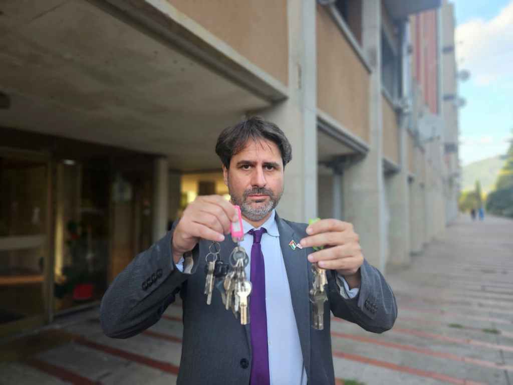 Case popolari, Regione dà scacco matto al Comune “Aspettiamo voi”