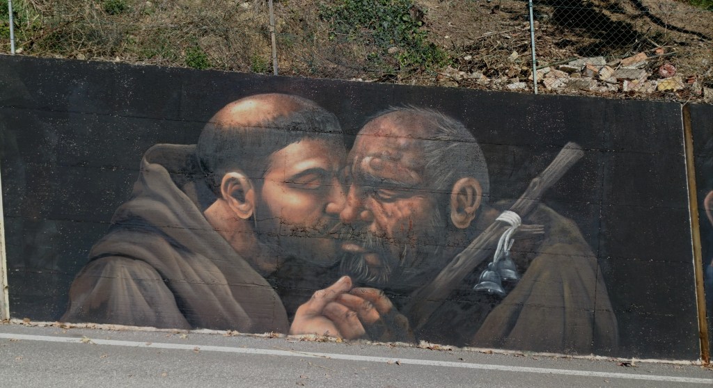 A Valfabbrica un murales dedicato a San Francesco di Assisi: è la nuova opera di Matteo Fronduti | Foto