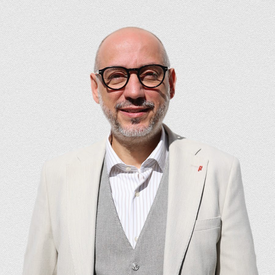 Il potere delle parole. Il filosofo Nicola Donti tiene a battesimo il nuovo Anno Accademico di Mediazione Linguistica