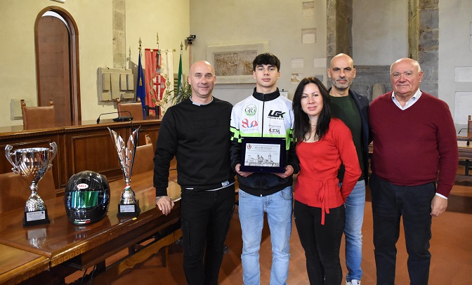Re del go kart a soli 15 anni, Kevin Battistoni ricevuto in Comune