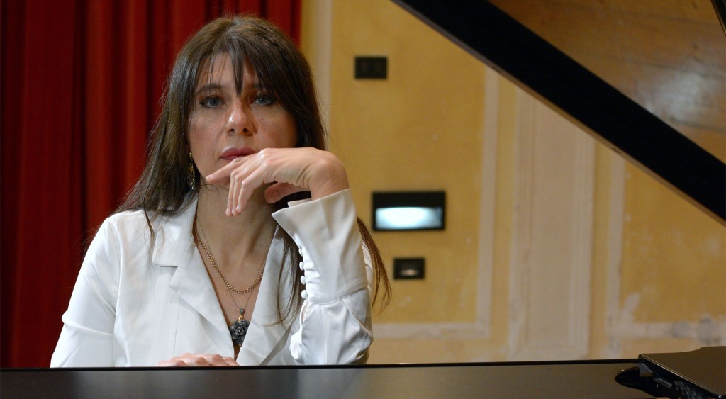 La straordinaria pianista italo-ucraina Anna Kravtchenko al Cucinelli di Solomeo domenica 7 dicembre